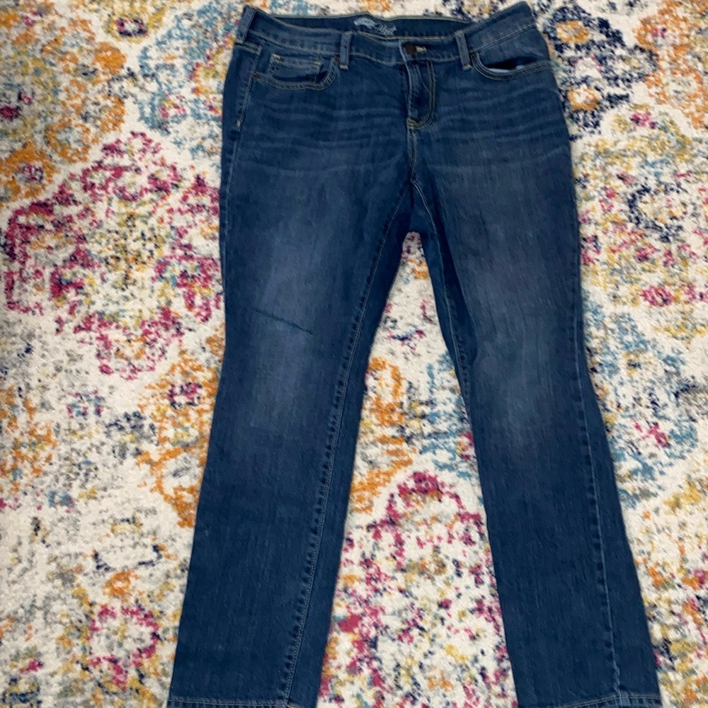 Beautiful flirty, Old Navy jeans